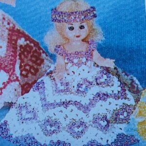 Enkelmönster 1985008 Docka 8/9cm i 9/0 .