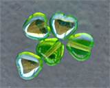 Hjärta Glaspärla 6 x 6 mm Grön Transparent Iris ca 50 st