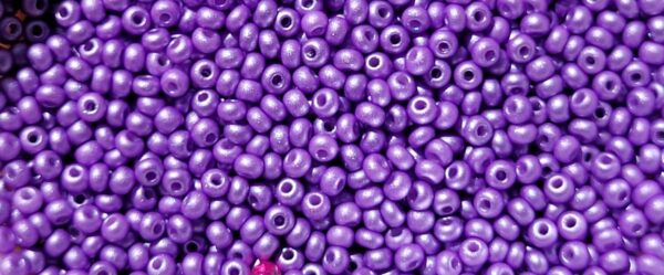 Pärla 11/0 CZ Seed bead, nr 22014 Ljus Lila